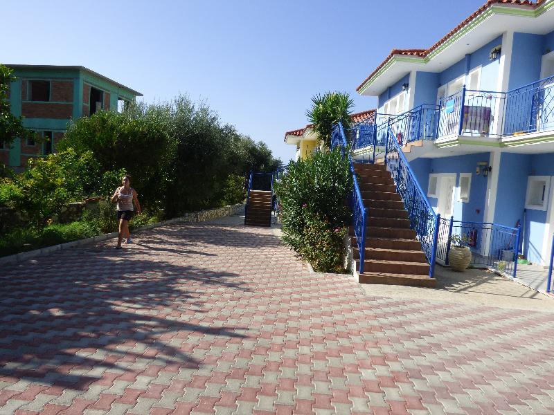Milos Studios Lourdata  Exterior photo