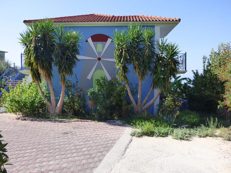 Milos Studios Lourdata  Exterior photo