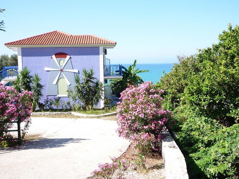 Milos Studios Lourdata  Exterior photo
